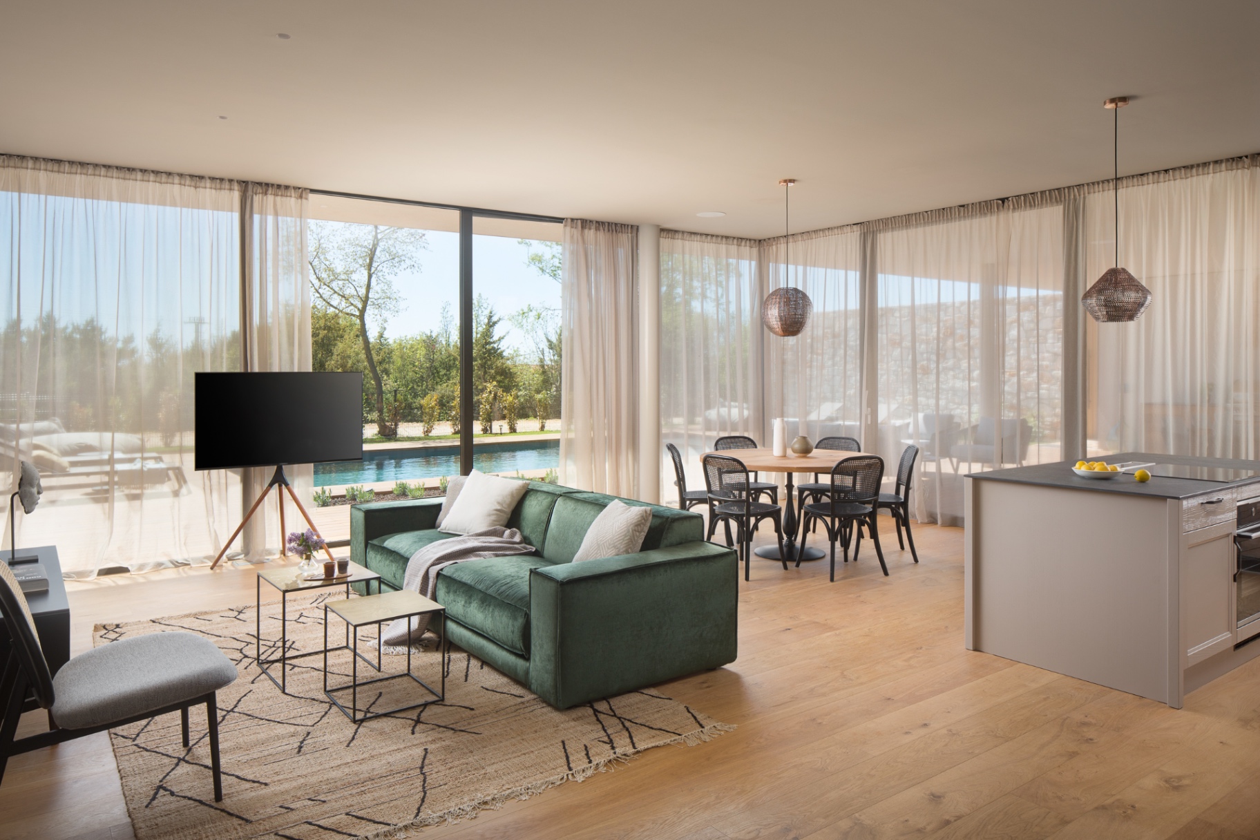 Open-plan living & dining
